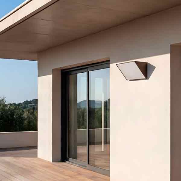 curie_led_01.jpg