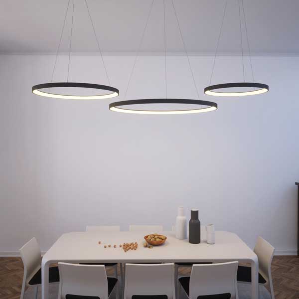 grace_suspendida_06_negro_ambiente.jpg